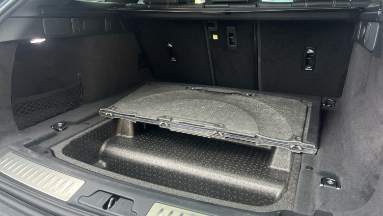 Land Rover Range Rover Velar 2.0 D200 Edition 5dr Auto Diesel Estate